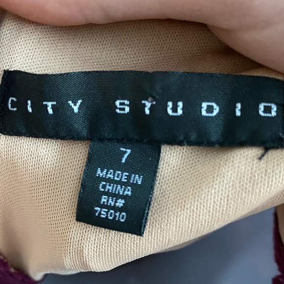 Juniors dress - Picture 3 of 3